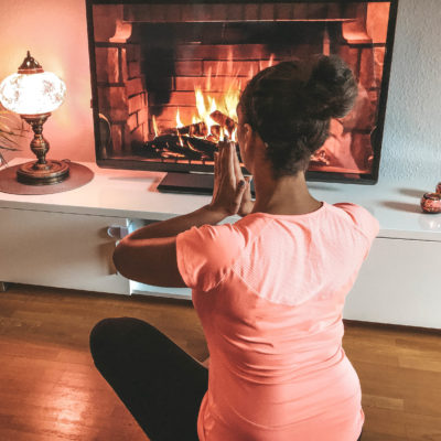 Mama Entspannung Selbstfürsorge Sport Bewegung Workout Kaminfeuer Gesundheit Feelgoodmama.de
